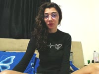 „Sunt genul de necaz pe care ți-l dorești. Nu mușc… decât dacă meriți