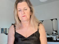 Hey you on the other side of the cam. I am a  milf and love to give you pleasure do you also give me some fun ? My toy can help you . I love high heels , stockings and lingerie and would love to wear them for you . Big kiss , Bonnie . When I m not around please send me a message we ‘ ll keep in touch