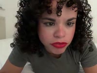 Heey! Mijn "naam" is Sol...Ik hou heel erg van natuur...Ik ben heel spontaan vrouw, vrolijk , aardig en hou van heel veel lol maken!Nou, als je hou van goeie vies dan ben je schatje op goeie adres! meld je aan, en laat alles gebeuren!! Dikke kusjes!