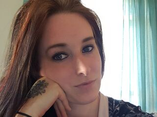 camwhore masturbating with vibrator BrookeMoon