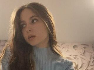 naked cam girl MalissaHans