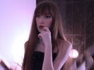 camwhore masturbating with sextoy NixoraOra