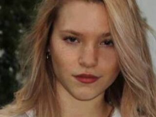 hot strip tease webcam ShawnCejka