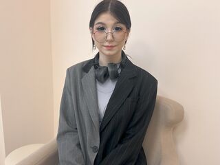 cam girl masturbating AdelDertus