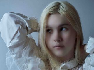 strip show DeidreSarin