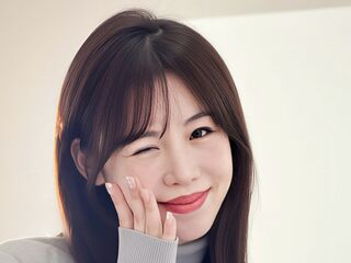 nude camgirl pic LilyWise