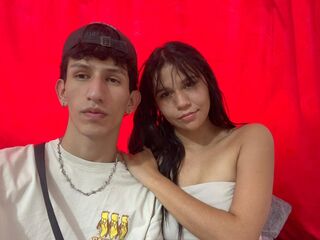 naked webcam couple blowjob LuisaAndKevin