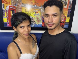 adult couple live cam sex MarceAndLucas
