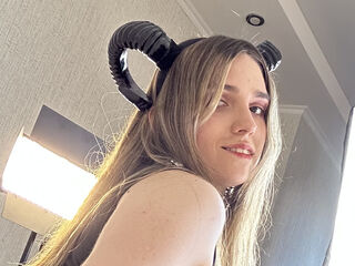 nude web cam AaliceWalter