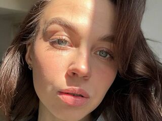 naked girl with webcam masturbating with dildo AdrianFalcione