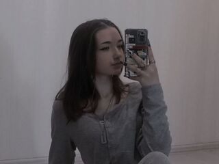camwhore shaving pussy AftonCoppinger