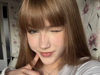 beautiful girl webcam AlberthaBack