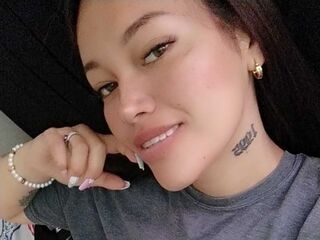 nude webcamgirl pic AliceClement