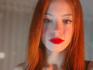 camgirl spreading pussy AliceCrox