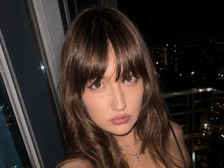 cam babe AlizaShaner