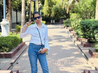 streaming live webcam AmairaSingh