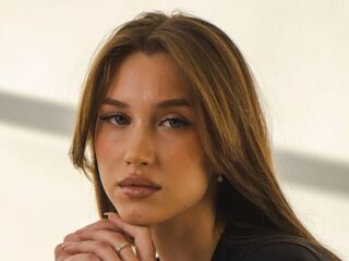 cam slut video chat AmelinaBrauberg