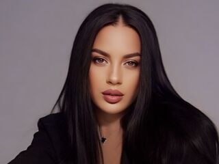 live strip tease show AmiraSunshine