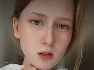 live webcam model AmyCollege