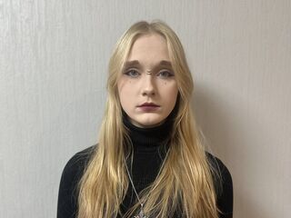 hardcore cam AmyQuin