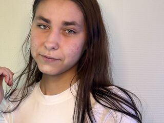 nude camgirl pic AngelaDefelice