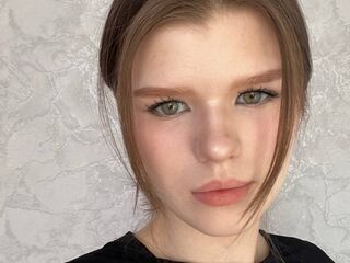 naked webcamgirl photo BeulaPetrillose