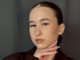 cam girl fingering BlanchFlakes