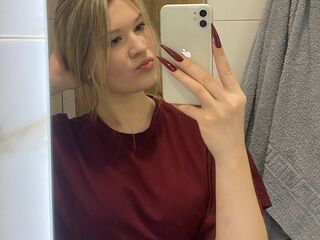 cam girl masturbating with sextoy Bloryjon