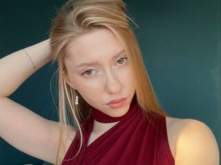 naughty camgirl CarylonBenzer