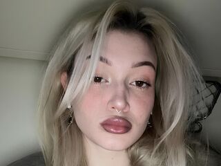 camgirl shaving pussy CaseyHemmerling