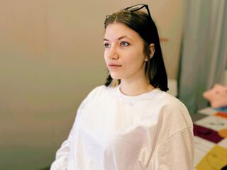 nude cam girl picture CathyBarnes