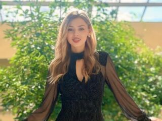 babe CharlotteReimer