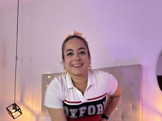 girl shaving pussy CharlotteRodrigz
