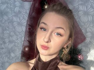 hot cam girl spreading pussy CharoletteHeckle