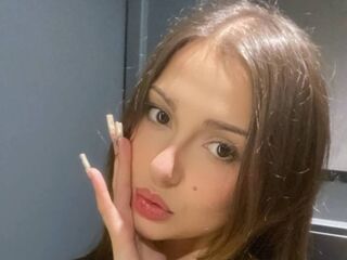 live-chat CherlynRosario