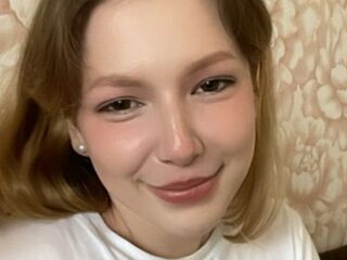 naughty webcamgirl ChunYundt