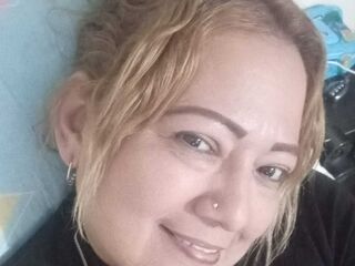 naked girl with webcam masturbating with dildo ClauSilver