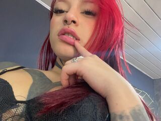 naked camgirl masturbating with dildo DahianKllimer