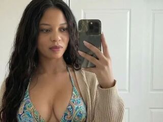 naked webcamgirl picture DaviWilliams