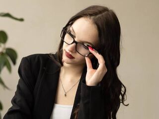 adult live web cam DelaineLamie