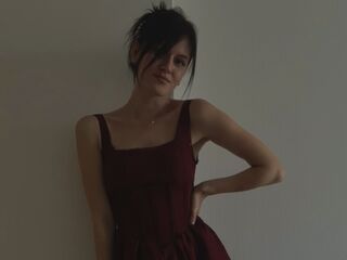camslut showing tits DiedreNiquette