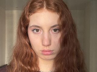 hot cam girl masturbating with sextoy DorotheaBerdine