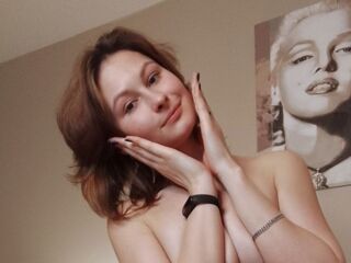 camgirl playing with sextoy EleneAgard