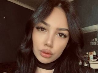 nude webcamgirl pic EliraVale