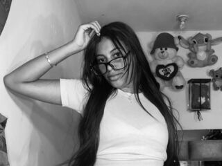 naked girl with webcam masturbating with vibrator EllenaStonne