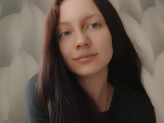 girl shaving pussy EllieCornfield