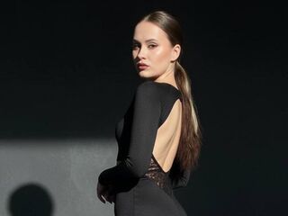 sexy cam girl picture EmilyGiffin