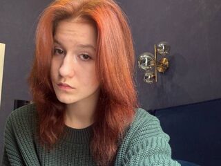 naughty camwhore EmmaTrippa