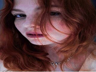 camwhore masturbating with vibrator EvaBelial