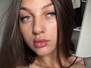 topless webcamgirl FionaHey